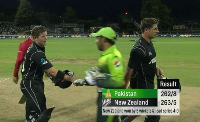 چوتھا ون ڈے ،نیوزی لینڈ نے پاکستان کو 5وکٹوں سے ہر ا دیا