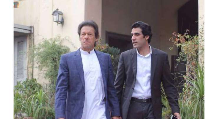 عمران خان پارٹی معاملات پر عون چوہدری سے شدید ناراض، وزیراعظم ہاوس سے دور رہنے کی ہدایت کردی