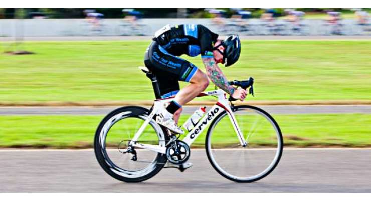 پشاور، یوم پاکستان سائیکل ریس ایس ایس جی سی کے محسن خان نے جیت لی