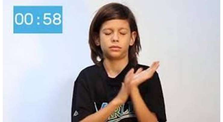 9 سالہ لڑکے نے ایک منٹ میں 1,080 مرتبہ تالیاں بجانے کا  عالمی ریکارڈ بنا لیا