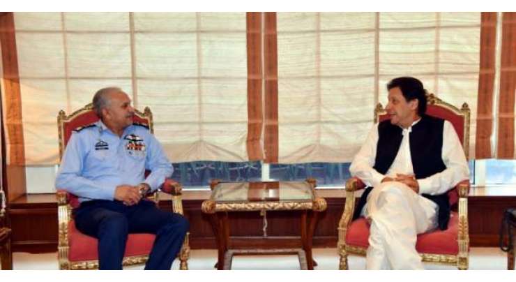 وزیراعظم عمران خان سے پاک فضائیہ کے سربراہ ایئر چیف مارشل مجاہد انور خان کی ملاقات