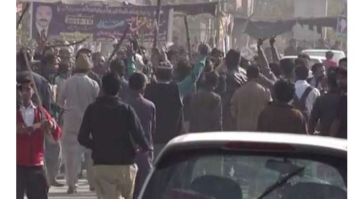 قصور میں مشتعل افراد کا لیگی ایم پی اے نعیم صفدر کے ڈیرے پر حملہ