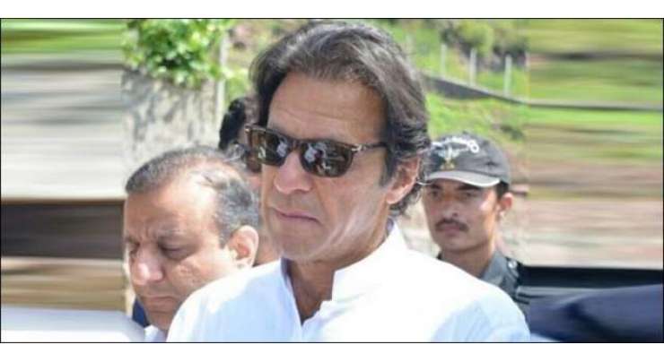 وزیراعظم عمران خان ایک روزہ دورے پر پشاور پہنچ گئے