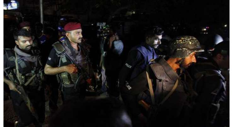 ڈی آئی خان  پولیس اہلکاروں پر دستی بم حملہ