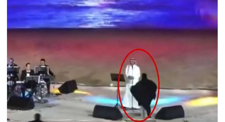 سعودی عرب‘ لائیو پروگرام میں گلوکار کو گلے لگانے پر خاتون گرفتار