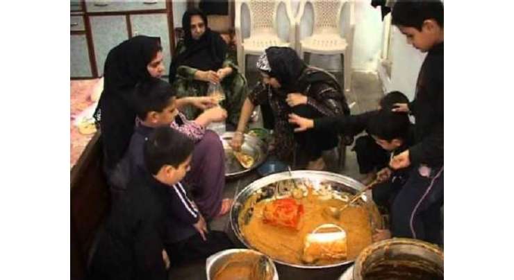 ملک بھر میں نویں محرم الحرام کی مناسبت سے نذر و نیاز تقسیم کرنے کا اہتمام کیا گیا