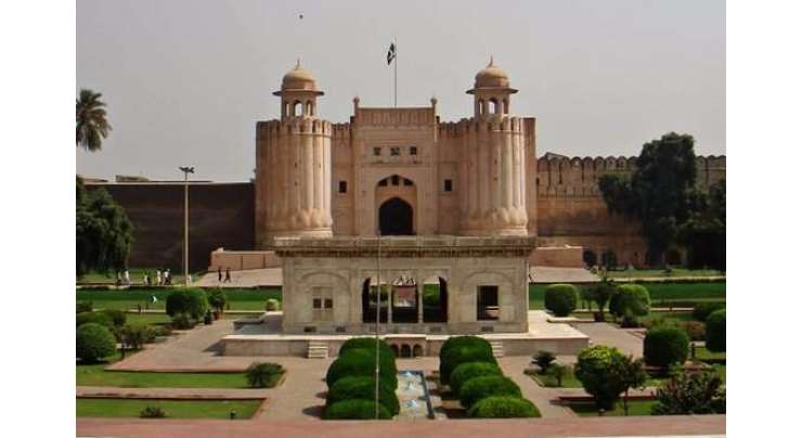 شاہی قلعہ اور مسجد وزیر خان کے باہر کوڑا کرکٹ پھینکنے کا معاملہ