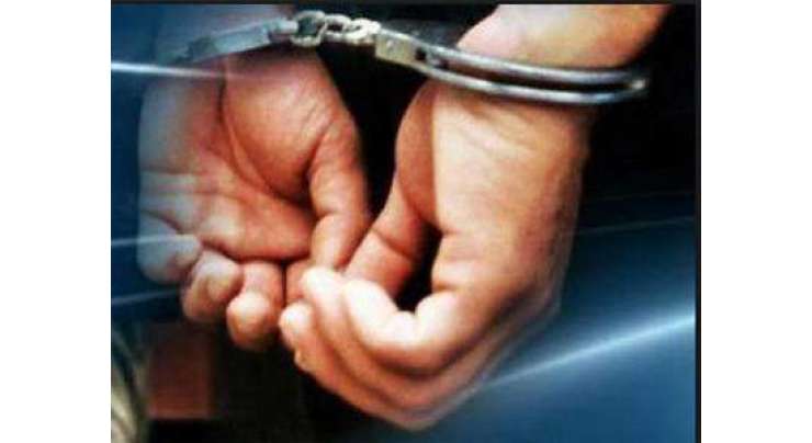 جیکب آباد]پولیس کی کارروائیاں، فحاشی کے اڈے پہ چھاپہ 5 عورتیں، 3 مرد گرفتار، دواشتہاریوں سمیت چار افراد گرفتار