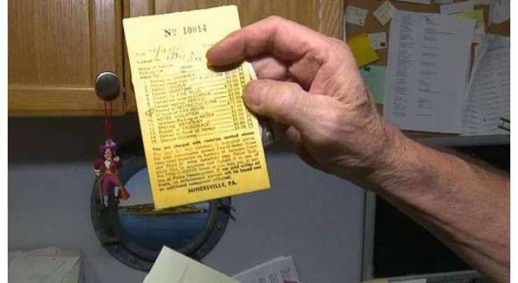 ڈرائیور نے پرانا احساس جرم مٹانے  کے لیے 44 سال بعد پارکنگ ٹکٹ ادا کر دیا
