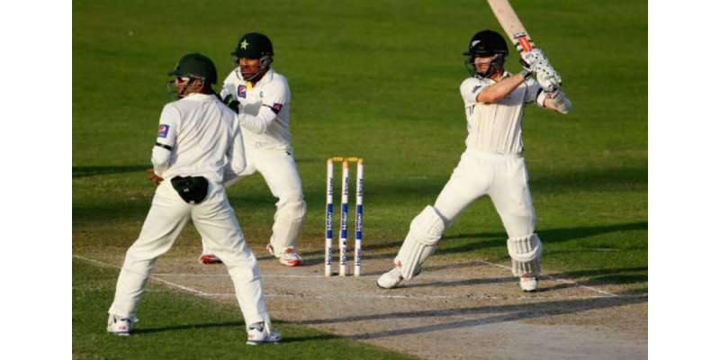 پاکستان اور نیوزی لینڈ کے درمیان تین ٹیسٹ میچوں کی سیریز کا پہلا میچ ..