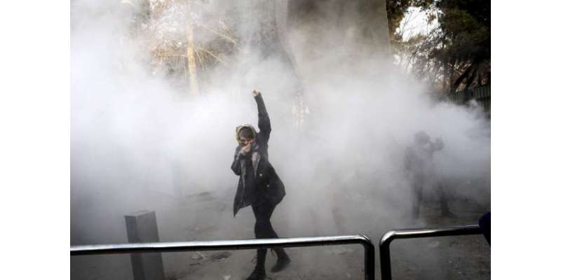 ایران؛پولیس و مظاہرین کے مابین جھڑپیں،3 پولیس اہلکار ہلاک،متعدد زخمی