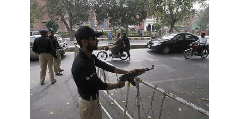 لاہور: پولیس ناکوں پر کھڑے اہلکاروں کے لیے نیا ایس او پی جاری
