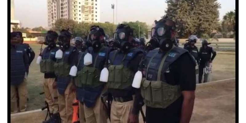 ہنگاموں سے نمٹنے کیلئے کراچی پولیس نے انسداد فسادات فورس میدان میں ..