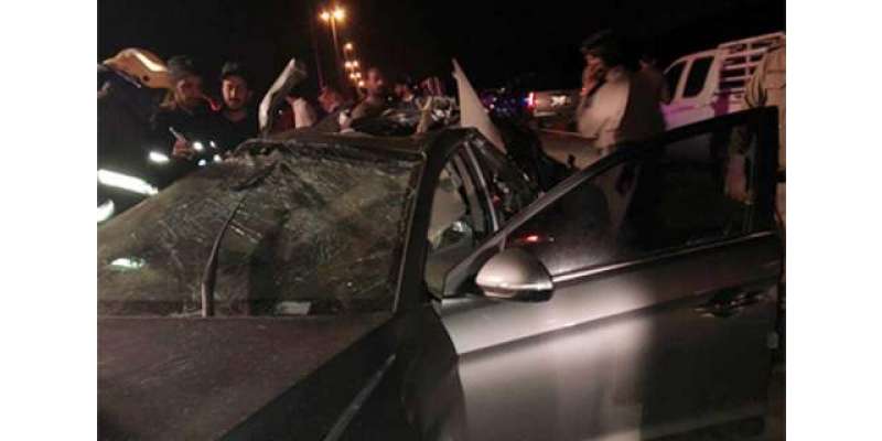 شارجہ ، گاڑی میں آگ لگنے سے دو عرب شہری شدید زخمی
