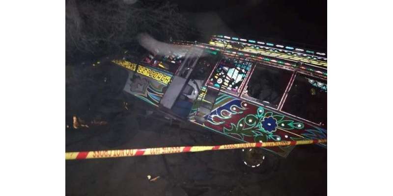 ڈیرہ غازی خان،دو بسوں کے تصادم میں 20 افراد جاں بحق
