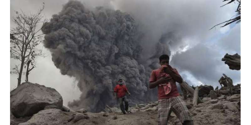 انڈونیشیاء کے آتش فشاں میں دوبارہ دھماکے شروع