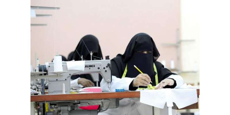 سعودی عرب ،کارخانوں میں 31 ہزار غیر ملکی ،10ہزار سعودی خواتین کام رہی ..