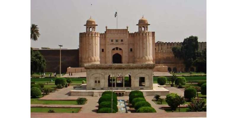 شاہی قلعہ اور مسجد وزیر خان کے باہر کوڑا کرکٹ پھینکنے کا معاملہ