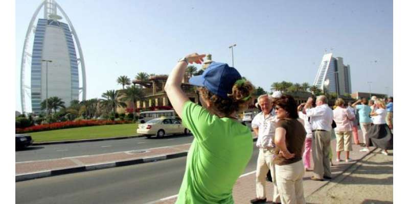 متحدہ عرب امارات کا سیاحوں سے ویلیو ایڈڈ ٹیکس کی وصولی ختم کرنے کا اعلان