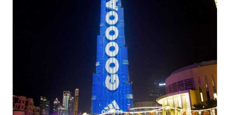 متحدہ عرب امارات :دُنیا کابلند ترین لائیو فُٹ بال سکور بورڈ بُرج خلیفہ ..