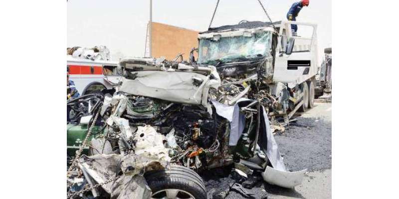 سعودی عرب میں گاڑی الٹنے سے 12 غیر ملکیوں سمیت 13افراد ہلاک