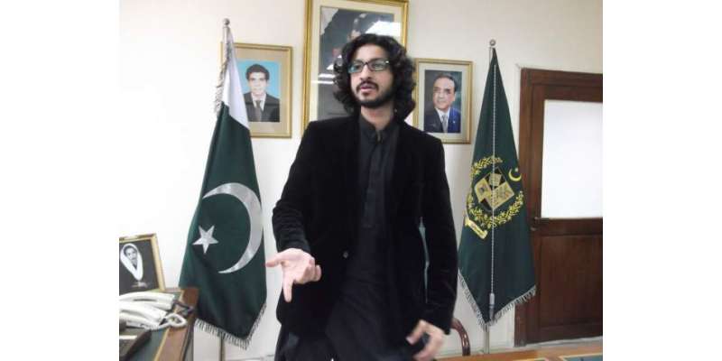 تحریک انصاف نے پنجاب اسمبلی کیلئے دوست محمد مزاری کو دپٹی سپیکر نامزد ..