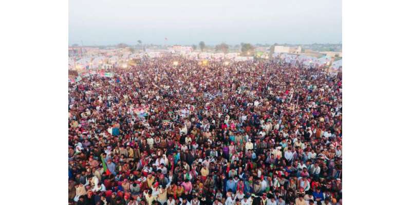 گجرات میں پاکستان تحریک انصاف کا جلسہ بد نظمی کا شکار
