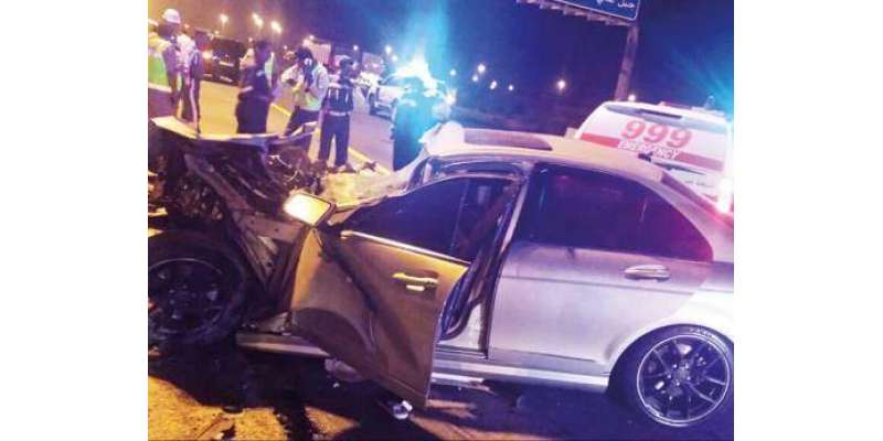 متحدہ عرب امارت:کار حادثے کے شکار افراد کی مدد کرنا آپ کو مشکل میں ڈال ..