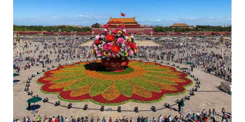 چین کے قومی دن کی آمد ر بیجنگ کو پھولوں سے سجانے کا کام جاری