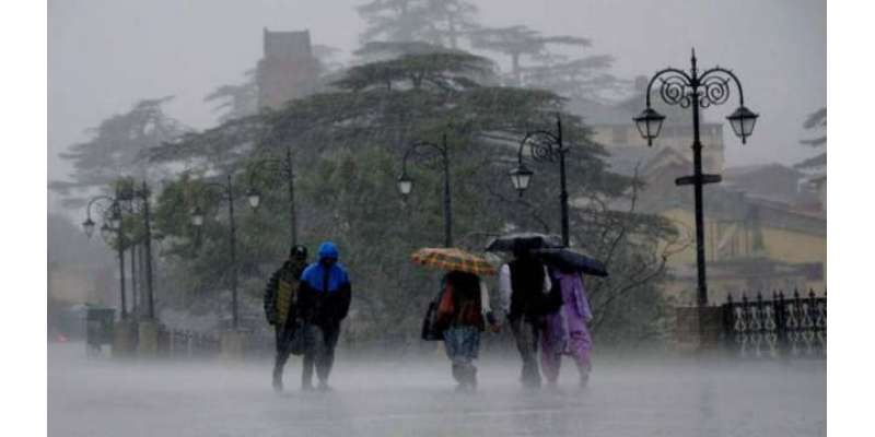ممبئی میں شدید بارشوں سے کئی علاقے زیر آب ،ٹرینوں اورجہازوں کی آمدورفت ..