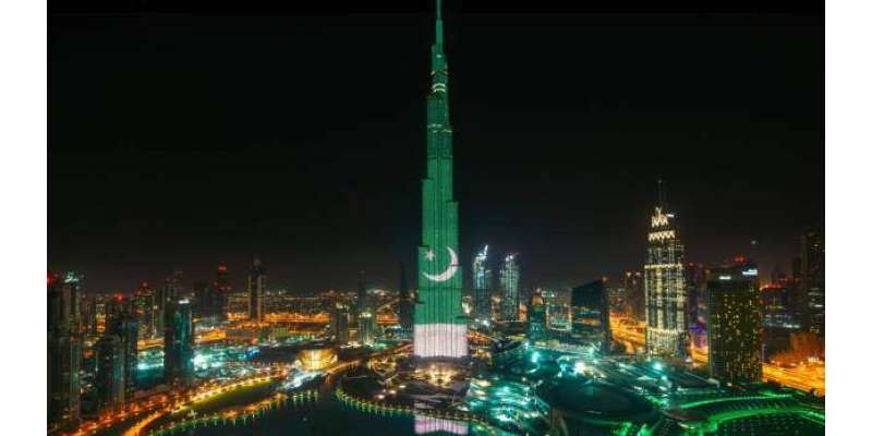 اماراتی حکومت کی جانب سے دبئی کے برخ خلیفہ پر پاکستانی پرچم آویزاں ..