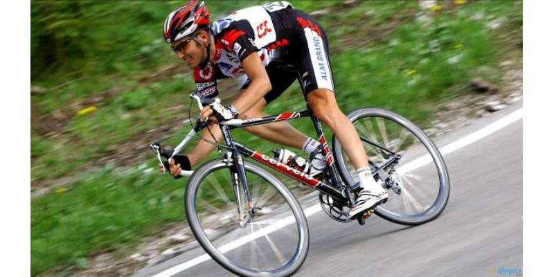 آئرش سائیکلسٹ ثام بینٹ نے گیرو ڈی اٹالیا سائیکل ریس کا ساتواں مرحلہ ..