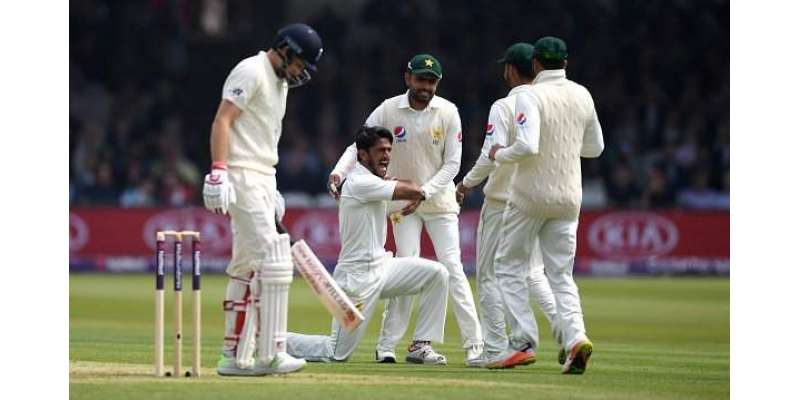 لارڈ ٹیسٹ ،پاکستانی باﺅلرز نے انگلش بلے بازوں کے گرد شکنجہ تنگ کرلیا