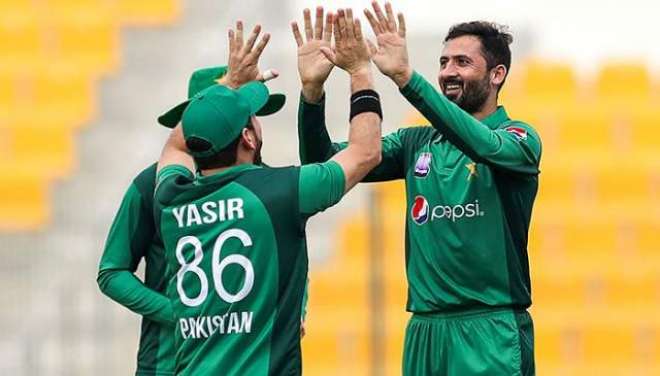 انگلش ٹیم سے کھیلنے کی پیش کش قبول نہیں کروں گا:جنید خان