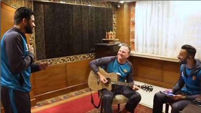 اظہرعلی کی ”دل دل پاکستان“ گانے کی ویڈیو سوشل میڈیا پر وائرل