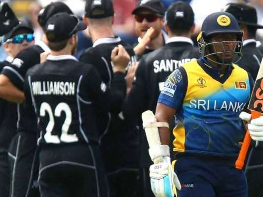 نیوزی لینڈ نے سری لنکا کو تیسرے ون ڈے انٹرنیشنل کرکٹ میچ میں 6 وکٹوں سے ہرا کر تین میچوں کی سیریز میں 0-2 سے جیت لی