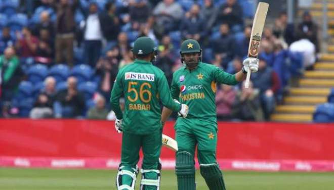 واحد ٹی ٹونٹی ، پاکستان نے انگلینڈ کو جیت کے لیے174 رنز کا ہدف دیدیا