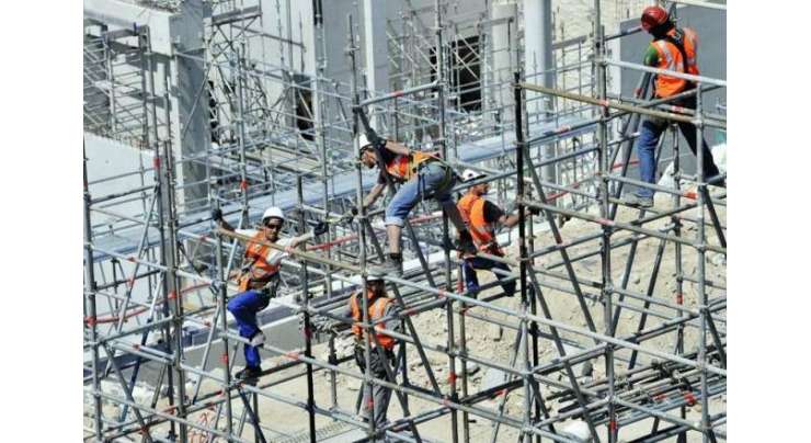 سعودی عرب میں کھُلے آسمان تلے کام کرنے والے مزدوروں کے لیے بڑی رعایت ختم