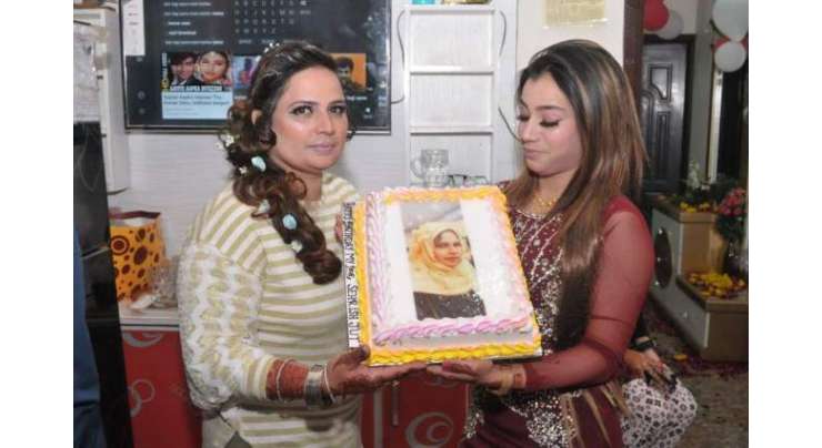 ہیرا علی کی والدہ کی سالگرہ،میڈیا ، شوبز شخصیات کی شرکت،تقریب کو چار چاند لگا دئیے