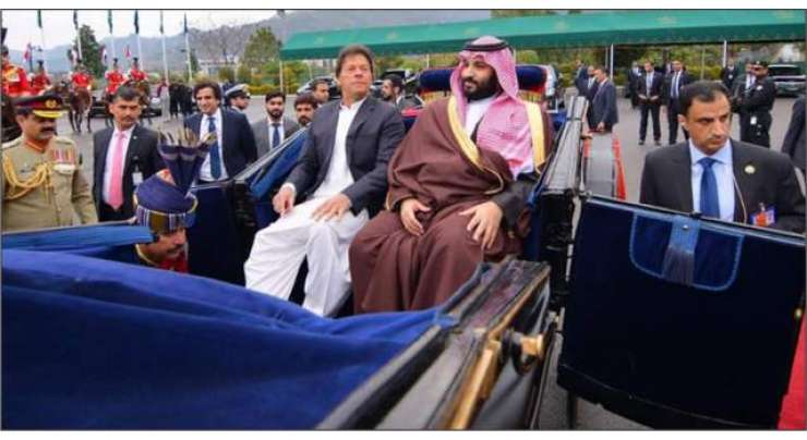 وزیراعظم اور سعودی ولی عہد روایتی بگھی پر سوار