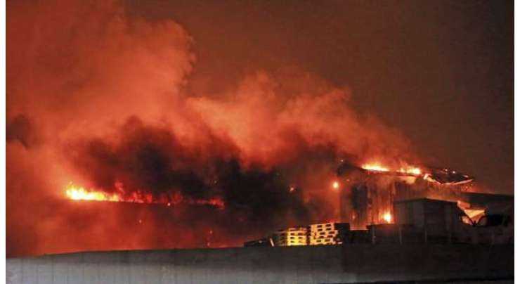 لاہور کی بینکنگ کورٹ کی عمارت میں آگ بھڑک اٹھی