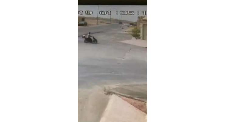 سعودی طالبہ برقع پھنس جانے کے باعث اپنی ہی سکول وین تلے کچل کر جاں بحق