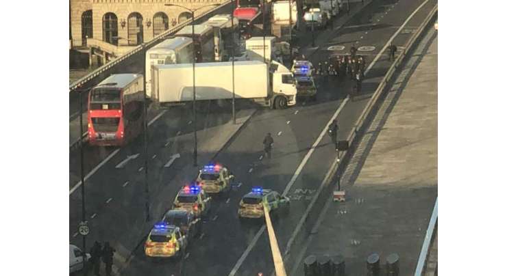 برطانوی دارالحکومت کے سب سے مشہور مقام لندن برج پر مبینہ دہشت گرد حملہ