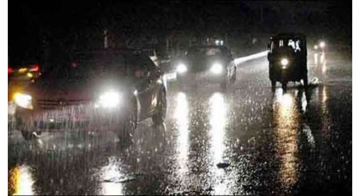 کراچی کے مختلف علاقوں میں تیزہواؤں کے ساتھ ہلکی بارش نے خنکی میں اضافہ کر دیا