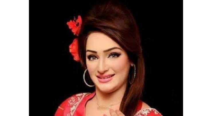 اداکارہ مہک نور کی چیف جسٹس پاکستان آصف سعید کھوسہ کو حلف اٹھانے پر مبارکباد