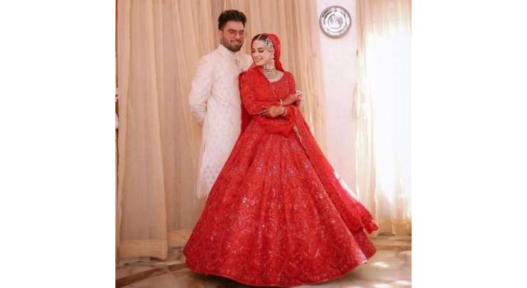 اقرا عزیز اور یاسر حسین نے دھوم دھام سے شادی کے بعد ولیمے کی تقریب نہایت سادگی سے انجام دی