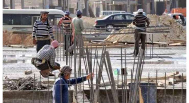 سعودی عرب :گرمی کے ستائے لاکھوں ملازمین کے لیے ٹھنڈی ٹھار خبر آ گئی