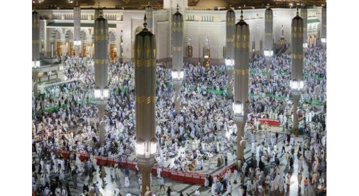 مدینہ: یکم رمضان سے 15 رمضان تک 32 لاکھ لوگوں نے مسجد نبوی میں نمازِ تراویح ادا کی