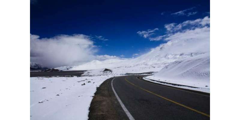 ضلع لوئر کوہستان میں برف باری کی وجہ سے شاہراہ قراقرم بند