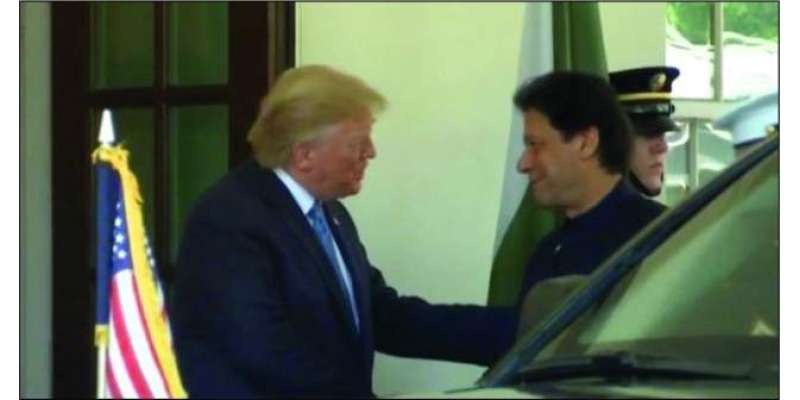 امریکی صدر سے ملاقات میں وزیر اعظم عمران خان کی باڈی لینگوئج انتہائی ..